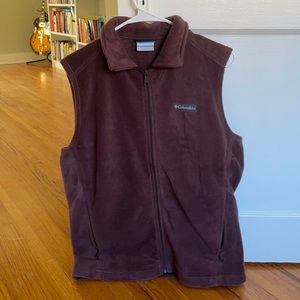 Columbia vest maroon size small men’s